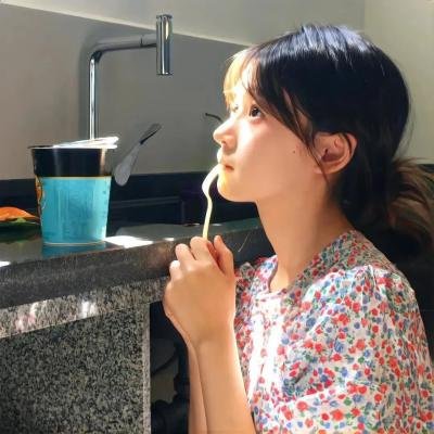 蓬门碧玉